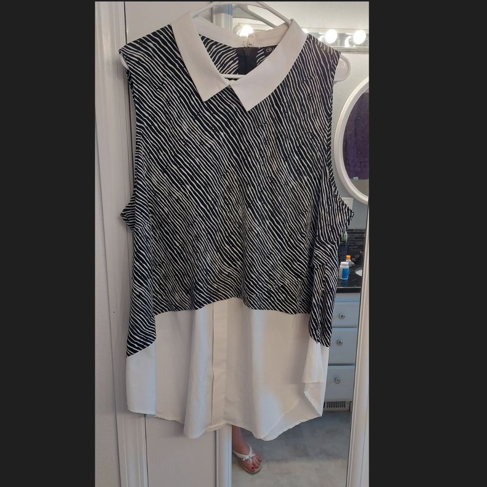 City Chic Black and White Blouse Collared Untucked Look , Size XL/22